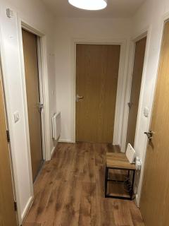Cozy 2 Bed Apartment with Balcony Etihad Views, Steps from Coop Live - 8