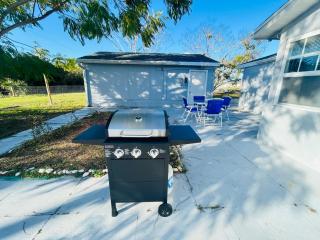 Beautiful cozy beach house 4u - Englewood - 1