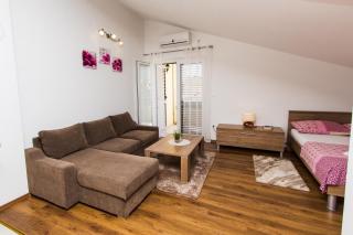 Apartments Vesna - Vodice - 1