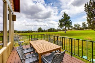 Hot Tub and Golf View Eagle Crest Resort Escape! - 9