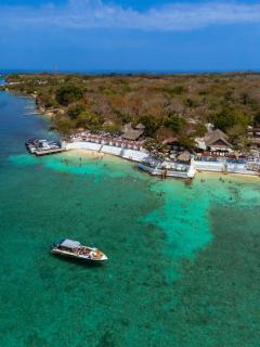 Bora Bora Beach Club & Hotel - Isla Grande - 0