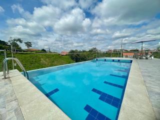 Oasis Montenegro Pool jacuzzi 10min to Coffee Park - Montenegro - 6