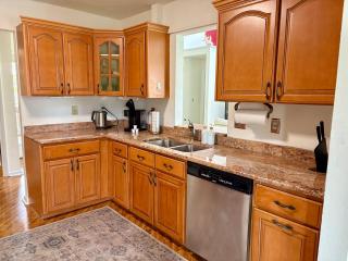 Elegant 3-Bedroom Condo in Lewes with Pond Views - The Plantations - 5
