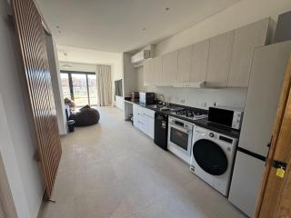Chic 1 BR with private jacuzzi - Banī Ghālib - 6