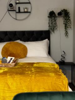 The Ivy Cinema Suite - 0