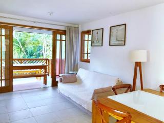 Apartamento Amplo com Varanda Aconchegante - 10 Min a Pé da Vila de Praia do Forte - 6