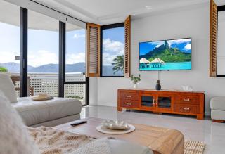 Belle Escapes Rydges Plaza Esplanade 54 with stunning ocean views - Cairns North - 9