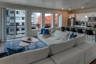 Convention Ctr-Spacious 2BR 2BA-Spa,Pool,Gym,Pkg - Salt Lake City - 1