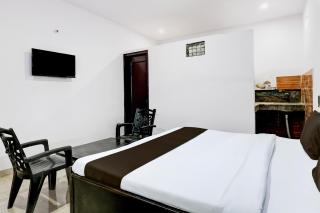 Hotel O The Sunrise Haven - Noida - 6