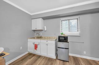 Family-Friendly Room for 4 – High-Speed Wi-Fi - Woodhaven - 6