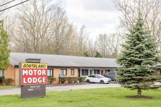 Comfortable Room for 4 w Private Bath Wi-Fi - Woodhaven - 2