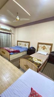 Citi Hotel & Community Club - Faisalabad - 2