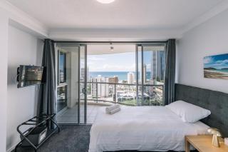 Resort Style Chevron Apartments Surfers Paradise by Gold Coast Travels - Gold Coast - 4
