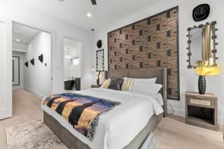 Luxe, Rooftop, 2 miles to Toyota Center - Houston - 5