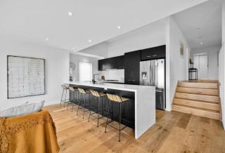 Peninsula Hot Springs Designer Home - Fingal - 2