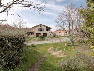 Gîte familial avec cheminée, jardin et espace jeux près de Chazelles-sur-Lyon et St-Galmier - FR-1-496-281 - Saint-Médard-en-Forez - 2