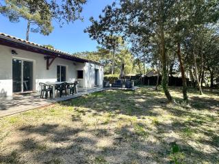 Charmante Villa Rénovée avec Jardin, Climatisée, Pour 8 Pers - Quartier Boisé à La Palmyre - FR-1-705-52 - Les Mathes - 0