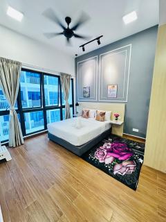 The Luxe Infinitum KLCC Skyline View - 1