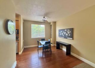 Modern Townhome Near the Center of the City - Salt Lake City - 5