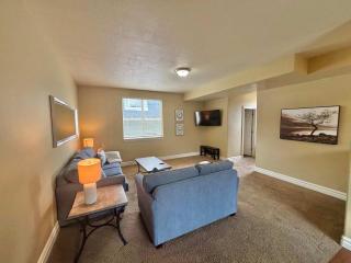Modern Townhome Near the Center of the City - Salt Lake City - 2
