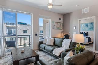 Convention Center Lux - 2BR 2BA - Pool Gym HotTub - Salt Lake City - 0
