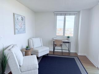 Marina Life: Smell the Sea, Feel the Breeze - Los Angeles - 1