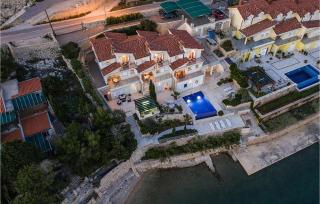 Gorgeous Apartment In Vidalici - Kustići - 9