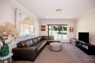 Ardington - 4-Bed Pet-Friendly with Pool - - 5
