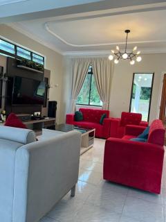 Green Cove Villa A Famosa Karaoke Netflix Private pool - Simpang Empat - 8