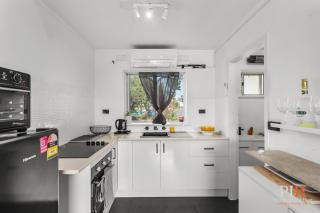 Ocean View 2 Bdr App in Cowes - Cowes - 2