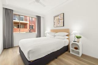Bright Inner-West Stay with Pool Access - Sidney - 3