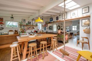 Beautiful Unique Cottage -Pet-Friendly-walk to town - Bangalow - 1