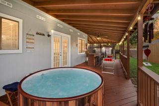 5BR Retreat with Game Room, Hot Tub & Big Yard - Sleeps 16 - 15 min to DT - 3