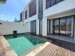 NEW! Villa Aura - 3BR Villa in Kerobokan - Kerobokan - 0