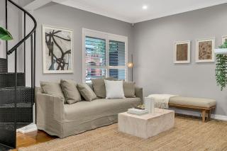 'Parkstone' Modern Elegance near CBD & Zoo -  - 4