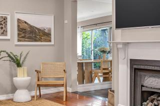 'Parkstone' Modern Elegance near CBD & Zoo - - 3