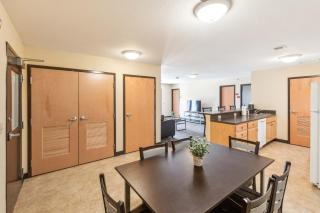 Recharge Right Bright Space with Modern Touches - Mansfield - 6