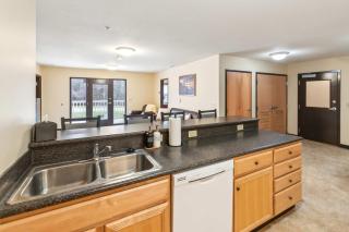 Bright and Connected Your Ideal Getaway - Mansfield - 5