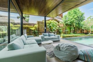 Twin House Ubud - Stay Where Art Meets Architecture - Ubud Designer Villa Retreat - Ubud - 9