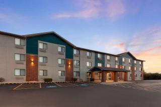 Super 8 by Wyndham Romeoville Bolingbrook - Romeoville - 7
