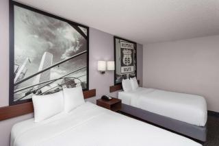 Super 8 by Wyndham Romeoville Bolingbrook - Romeoville - 1