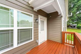 Charming 4-BR Retreat in the Heart of Clarksville - Clarksville - 5