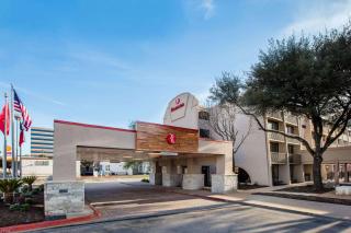 Ramada by Wyndham Austin South - Austin - 0