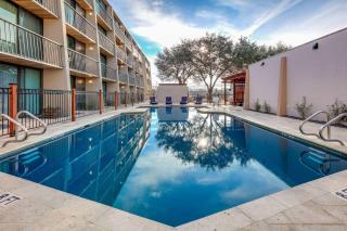 Ramada by Wyndham Austin South - Austin - 3