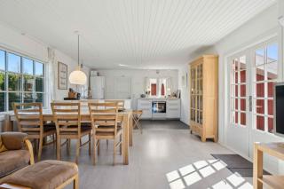 Family-Friendly Cottage, Secluded, 3 Terraces - Vejby - 2
