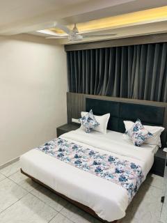 hotel sun sky rooms - Pātan - 1