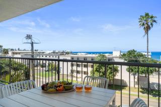 Oceanic Views at Kings Beach - 300m to the beach - Caloundra - 5