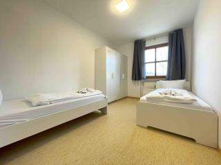 STA1043 gut geschnittene Monteurwohnung mit Balkon - Stamsried - 0