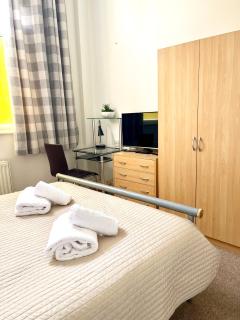 Ambrose Apartments - Cheltenham - 8