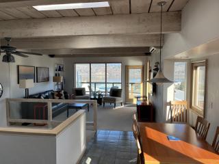 Riverdell Condo with Floor Heating - Hood River - 0